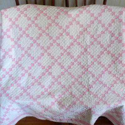 1920s Hand Stitched Chain Pattern Quilt