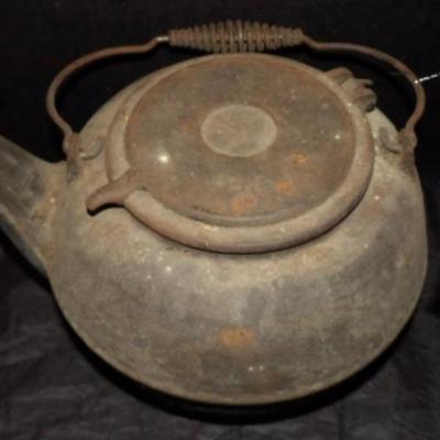 Antique Cast Iron Tea Kettle With Inset Bottom
