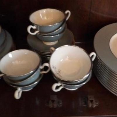 Lenox Dinnerware - Kingsley Pattern