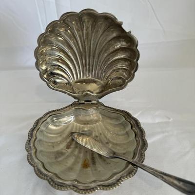 BUY IT NOW $12 Silver Plate Scallop Cavier Hinged Serving Dish. 4.5 X 2