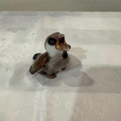 BUY IT NOW! $10 Vintage Bing Grondahl Denmark B&G #1852 Baby Sparrow Bird Porcelain Figurine