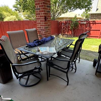 Yard sale photo in Fort Worth, TX