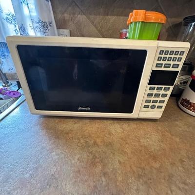 small microwave 