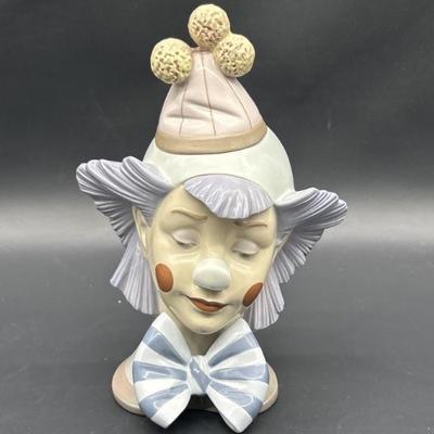 Lladro Porcelain Reflecting Clown Figurine #5612