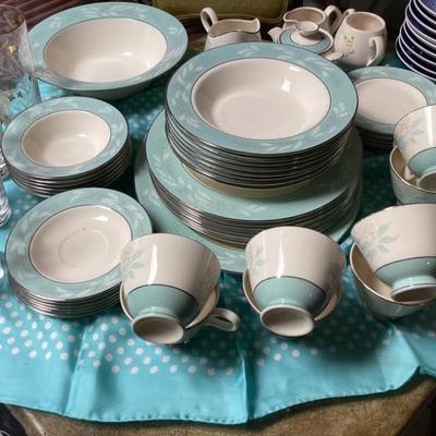 Homer Laughlin vintage set