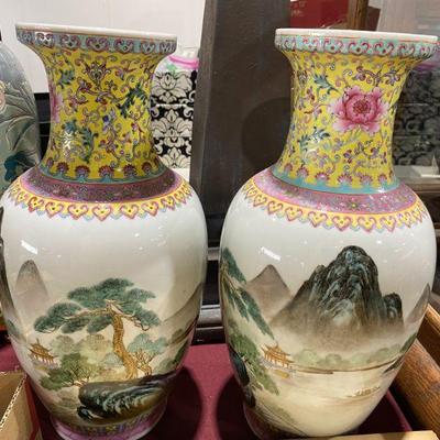 CHINESE VASES