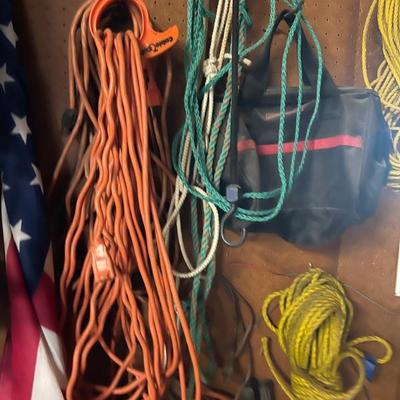 Toms of electric cords