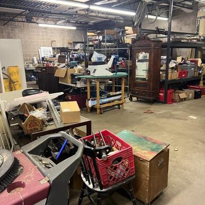 Estate sale photo