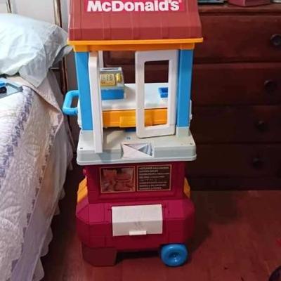 Vintage Fisher Price Fun McDonald’s drive thru