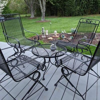 Wr. Iron bouncy chairs with table