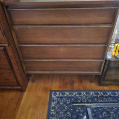 Bassett MCM 4 drawer dresser