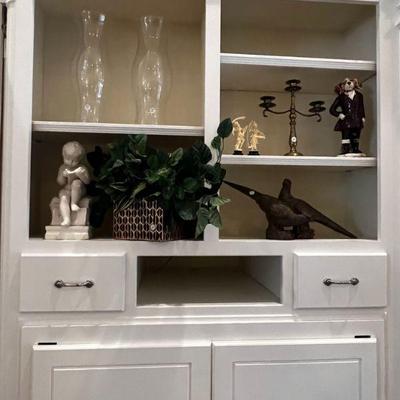 Decorator Items, LOTS of Hurrican Globes, Lamps