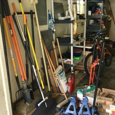 Yard tools, car jack