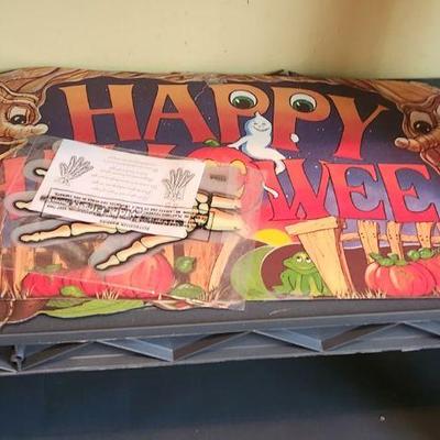 Retro Halloween decor