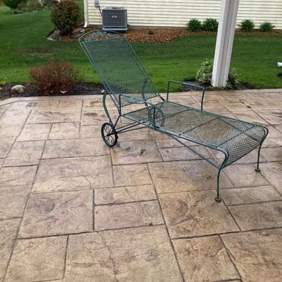 Vintage Mid-Century Modern Wrought Iron Mesh Chaise Lounge Wheeled Patio Chair 