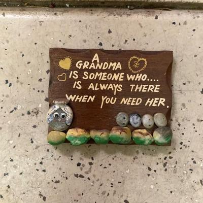 Vintage Grandma when you ned her plaque 