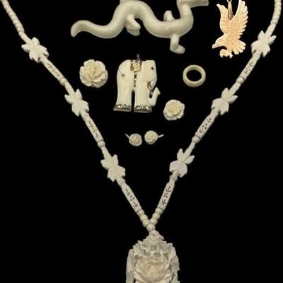 Collection Asian, Inuit Bone Jewelry
