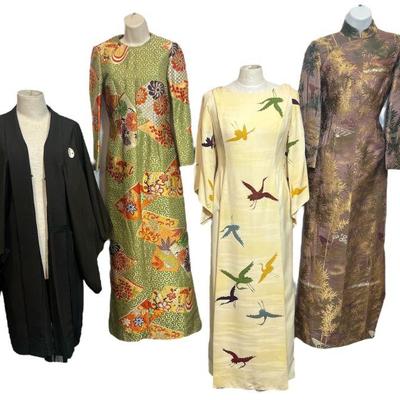 Collection Vintage Japanese Robes, Dresses

