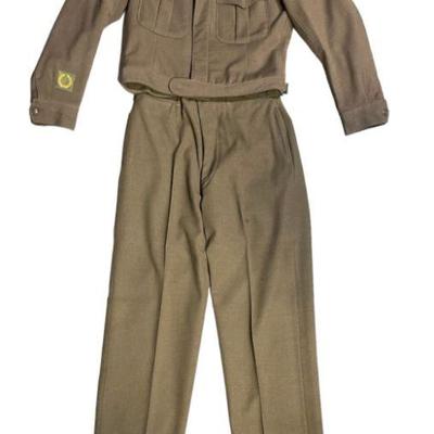 WWII U.S. Army Ike Uniform
