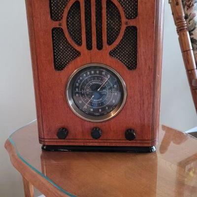 Thomas Collectors Edition working radio.  AM/FM and cassette