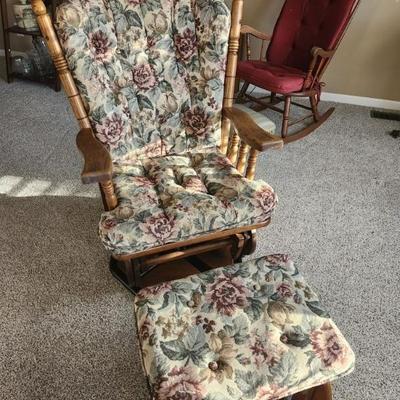 Newport Glider Rocker with food stool, excellent condition, non-smoking household