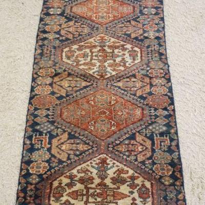 1152	ANTIQUE PERSIAN THROW RUG, APPROXIMATELY 6FT 7 IN X 2 FT 9 IN
