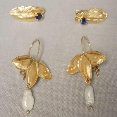 1218	SAPHIRE STONE & LEAF EARRINGS AND LEAF EARRINGS WITH SEED PEARL, 6.1 DWT WITH STONES, EARRING BACKS MARKED 14K
