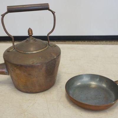 1209	ANTIQUE COPPER AND BRASS TEA KETTLE AND PAN, KETTLE APPROXIMATELY 15 IN X 14 IN H
