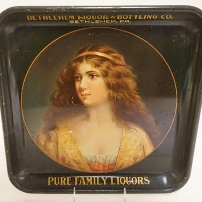 1116	ANTIQUE 1907 BEER TRAY BETHLEHEM LIQUOR & BOTTLING Co *PURE FAMILY LIQUORS* BY THE MEEK CO, APPROXIMATELY 13 1/4 IN SQUARE

