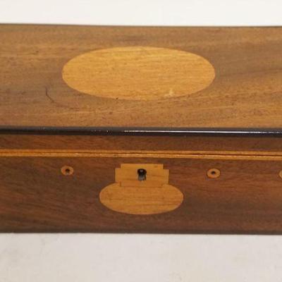 1104	ANTIQUE MAHOGANY INLAID & BANDED TEA CADDY, APPROXIMATELY 4 IN X 7 1/2 IN X 3 IN H

