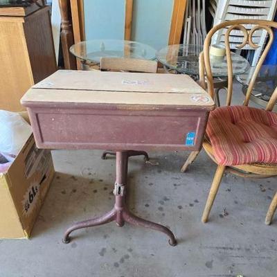 #9110 â€¢ Vintage School Desk and Chair
