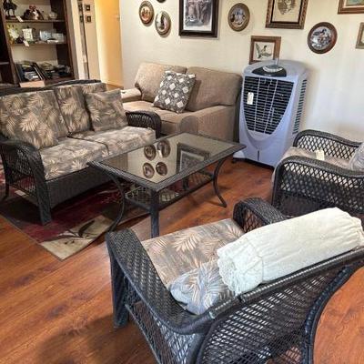 #1210 â€¢ Wicker Furniture Set with Coffee Table
