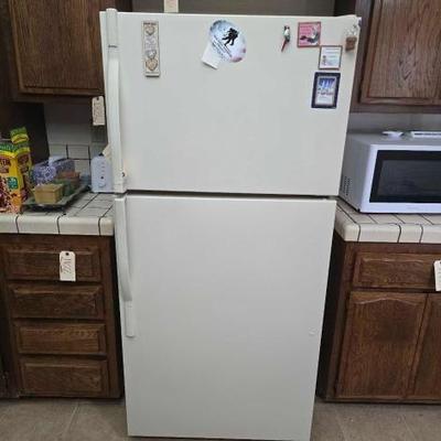 #1104 â€¢ Kenmore Refrigerator
