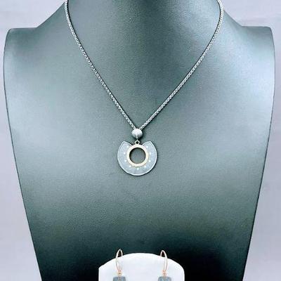 Beautiful Diamond, 18k And Sterling Silver Round Necklace, Long Earrings And Matching Bracelet Suite