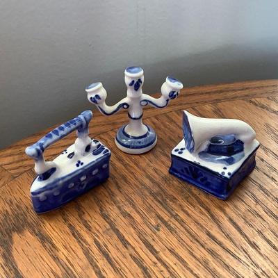 Blue and White Miniature Porcelains