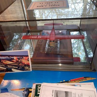 Fantastic airplane model with a story to go with it