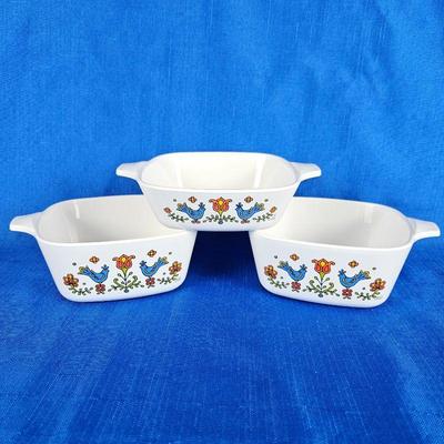 Vintage Corningware Set of Three Small Casserole Dishes 