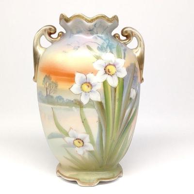 Nippon Floral White Daffodil Decorated Vase