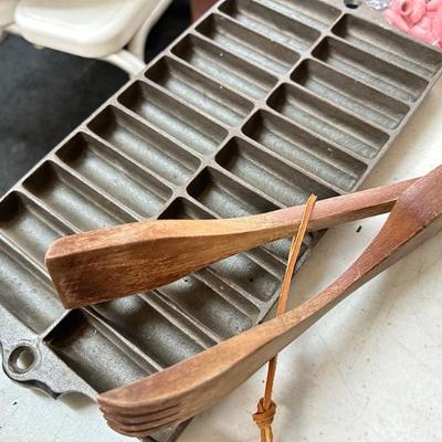 Cast Iron Cornstick pan