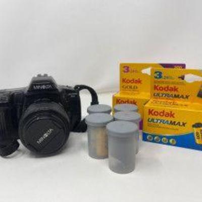 Minolta Maxxum 3xi Film Camera w/ 35-80mm Lens & Film