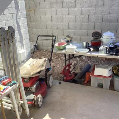 Yard sale photo in Glendale, AZ