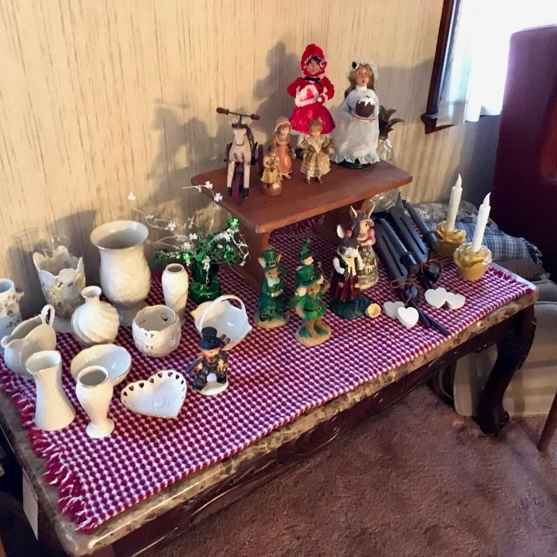 Vintage, Collectibles Putnam Manor Neighborhood In Union Packed Home