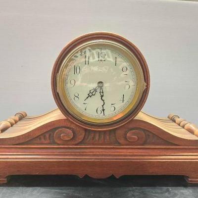 #2212 â€¢ Wooden Mantle Clock
