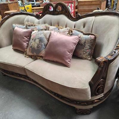 #2026 â€¢ Antique Sofa & (7) Decorative Pillows
