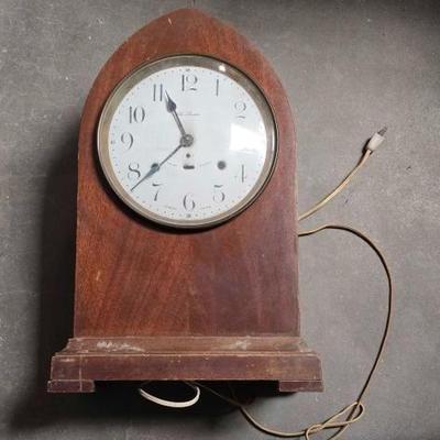 #2204 â€¢ Wooden Seth Thomas Clock
