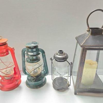#2220 â€¢ (2) Vintage Lantern Lamp & (2) Glass Candle Holders
