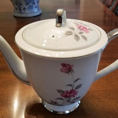 Moss Rose teapot