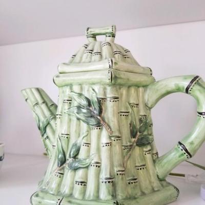 Majolica style teapot