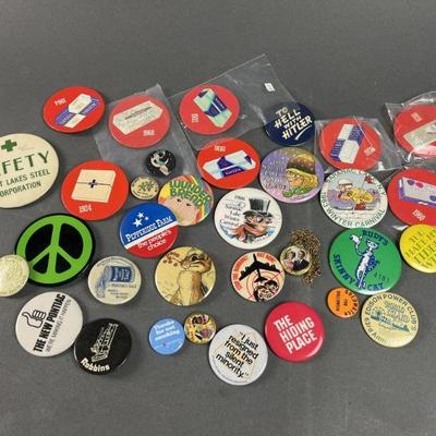 Lot 319 | Pinbacks and Buttons