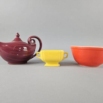 Lot 234 | Vintage Hall Genie Teapot, Pyrex Bowl & More!